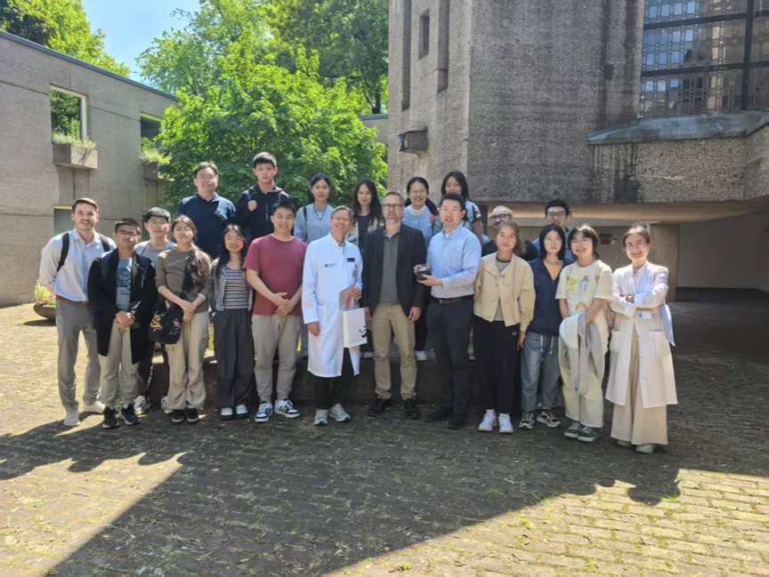 科隆大学英国上市公司官网365访问照片
